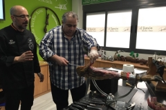 18-02-2017 Taller Corte de Jamón - Centro Escuela Pepe Alba00063 2:19:2017